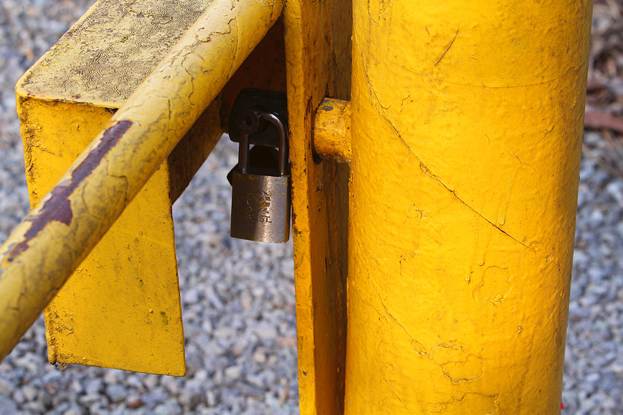 two element lock chaining