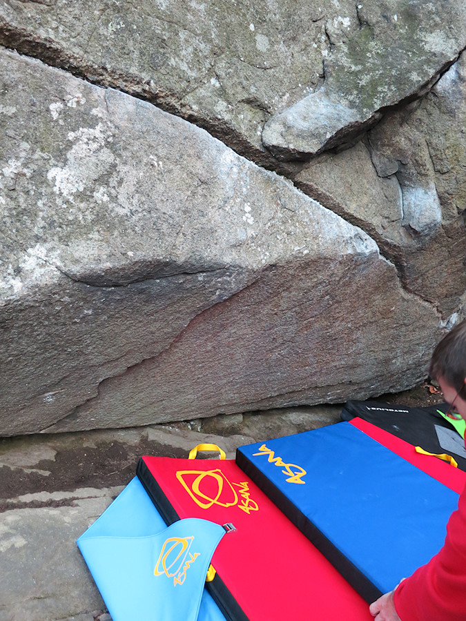 start holds of the crack line boulder at Northwest Branch