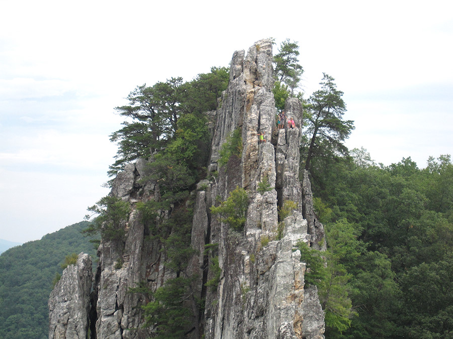 crazy kids soloing on the north peak