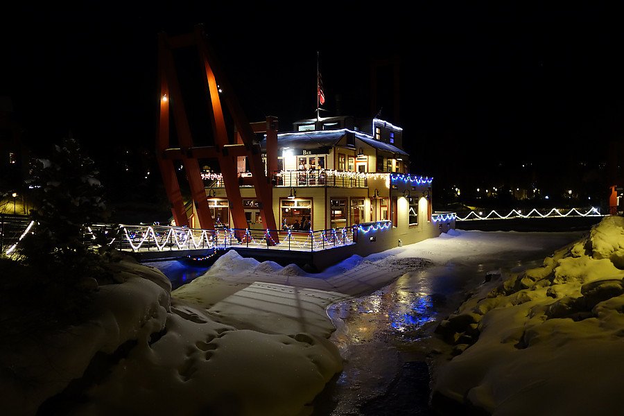 good dinner spot - the barge!