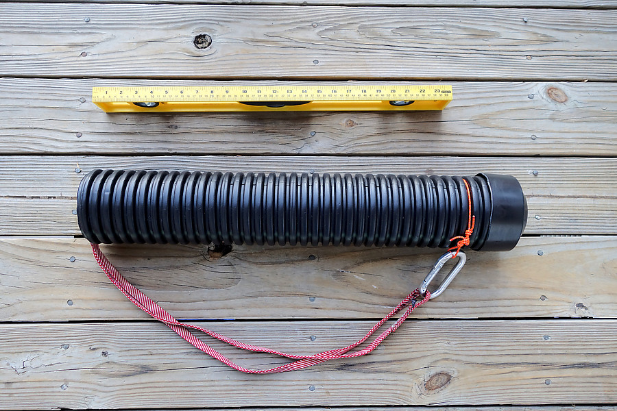 assembled with drain pipe carrying/protection tube