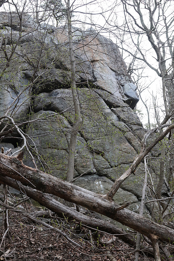 overlook rocks don't have much climbing potential, but it could be fun to play on