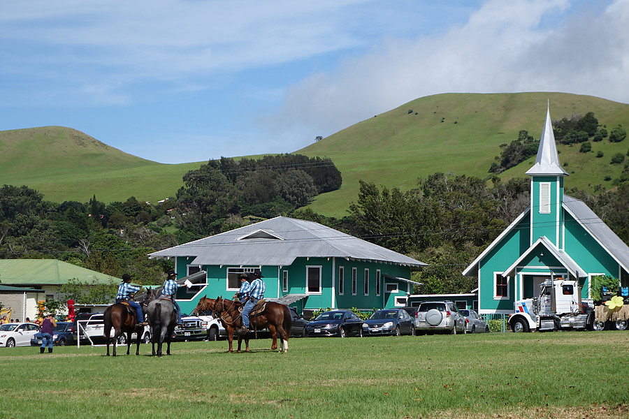 Waimea's Paniolo parade Ho'olaule'a