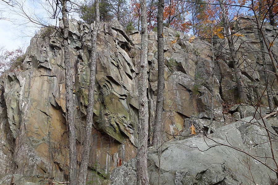 Upper White Oak falls cliffs