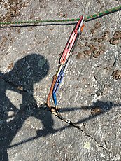 gear on the Adam Kopley Memorial Route - an undercammed blue alien and a bomber brown tricam. Left my #1 and up on the ground but that would have been the easy piece