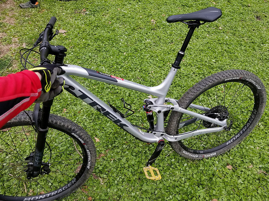demo Trek Fuel EX8 (same bike, nice updates, shitty Rock Shox Reverb Stealth seatpost that was sticky)