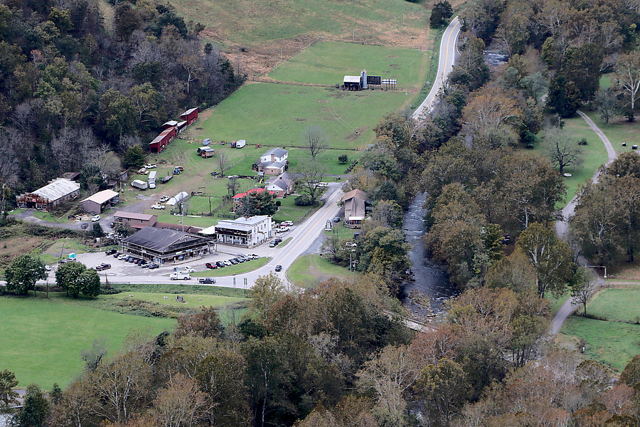 downtown Seneca Rocks