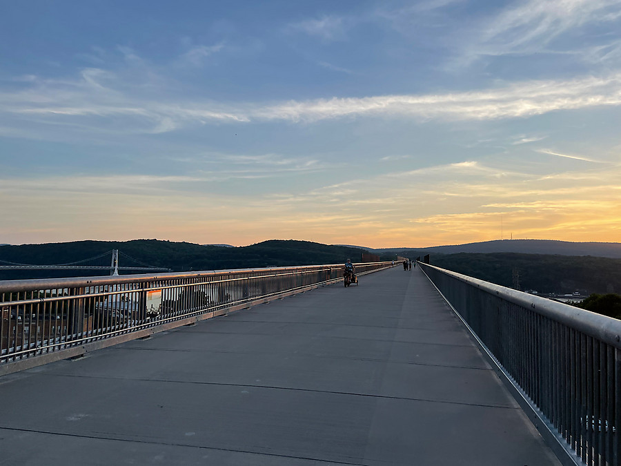 Walkway over the Hudson park