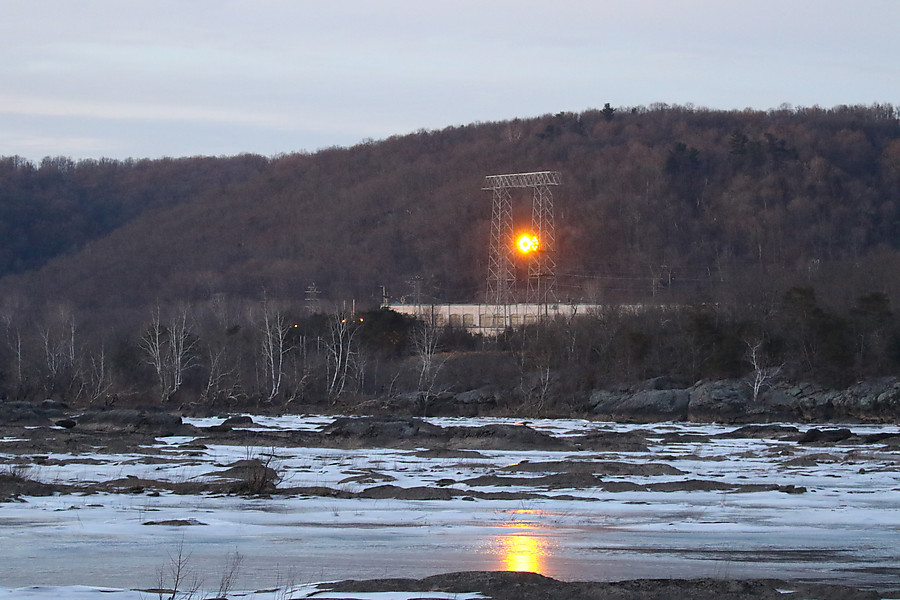 dam release warning light